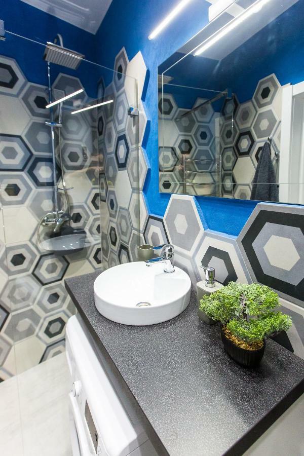 Bright Studio♥2M To Lviv Polytechnic♥Best Location Ngoại thất bức ảnh