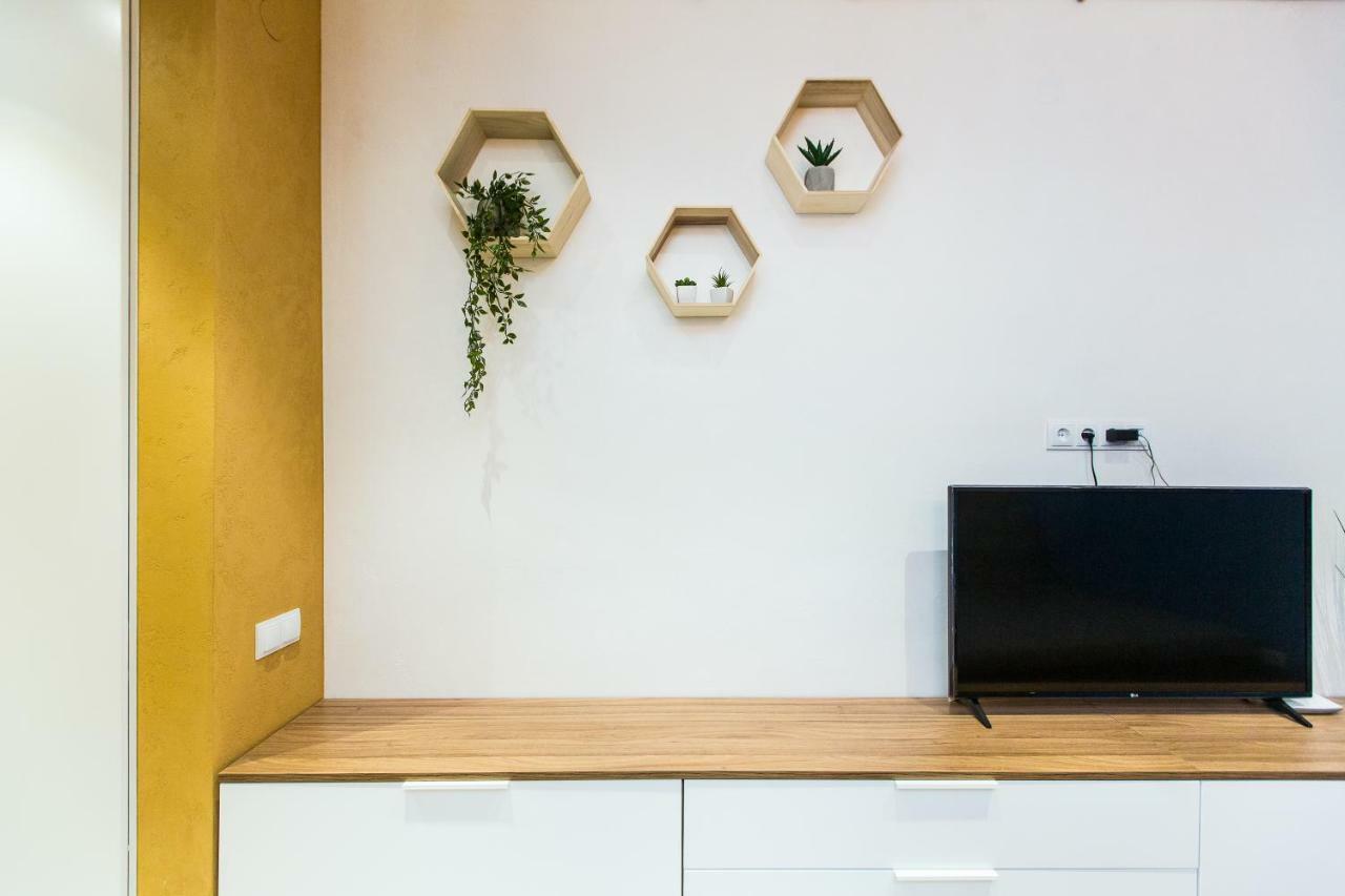 Bright Studio♥2M To Lviv Polytechnic♥Best Location Ngoại thất bức ảnh